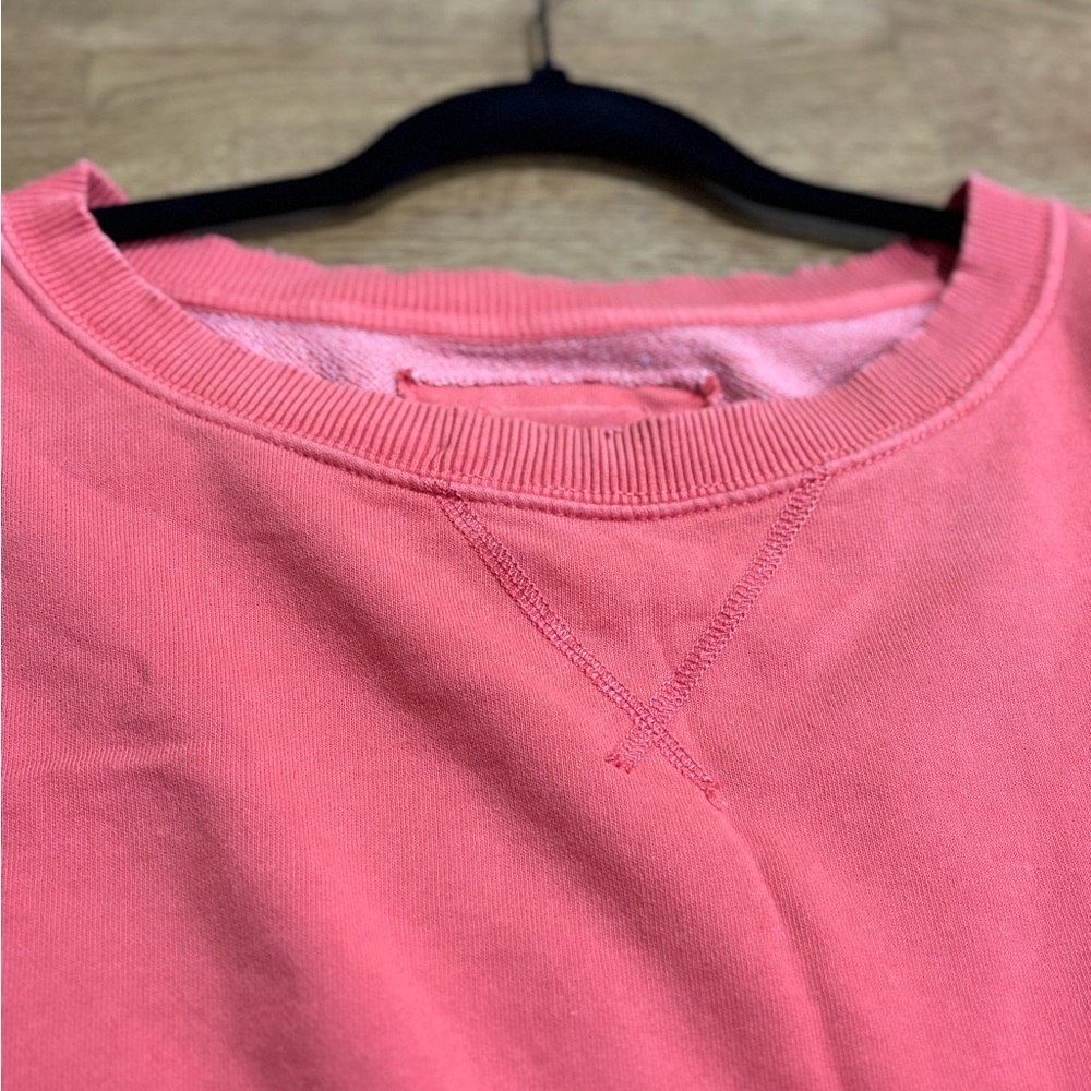 American Eagle, oversized coral sweatshirt ex small boxy lightly distressed soft - Picture 5 of 11